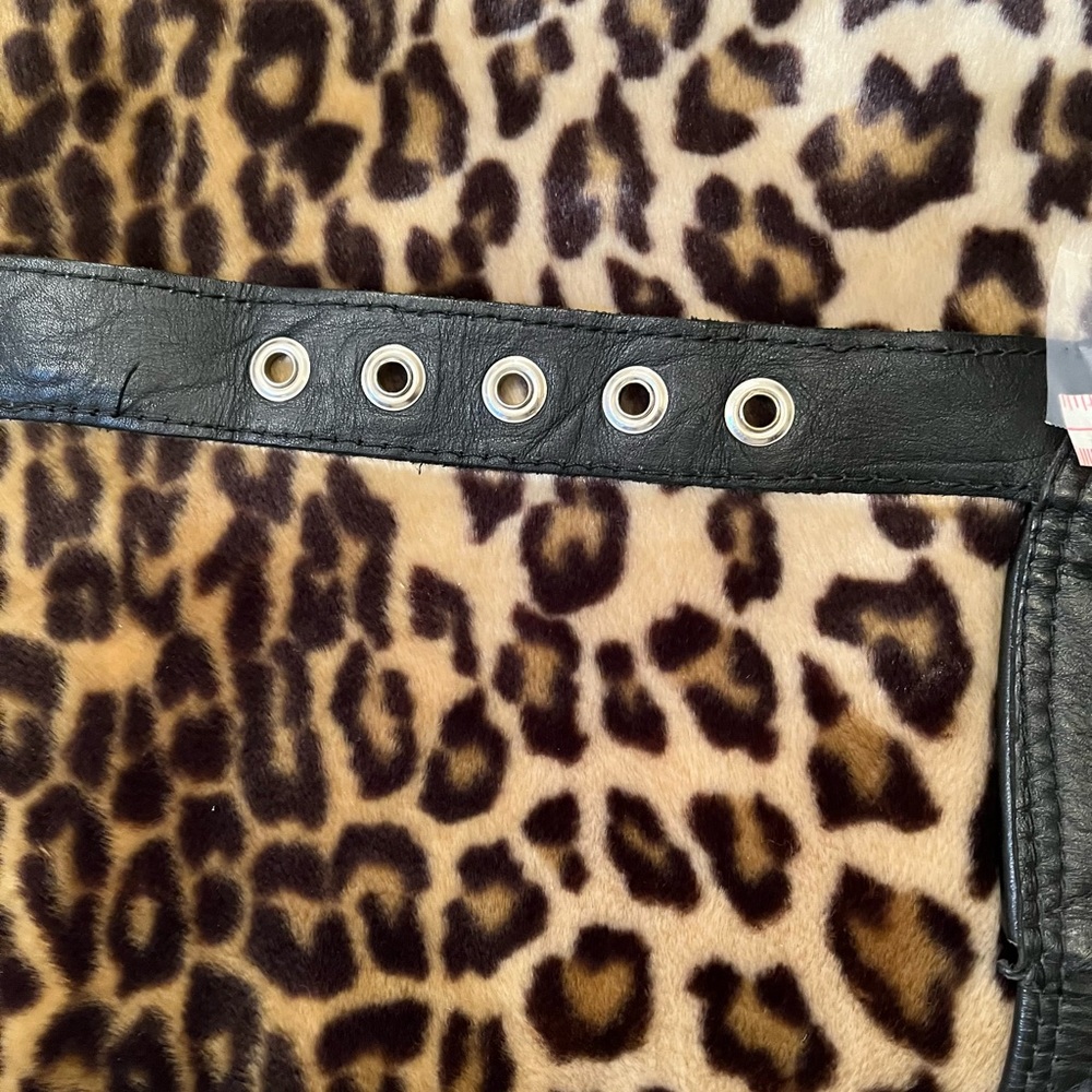Harley-Davidson Leather Riding Chaps - Picture 9 of 10